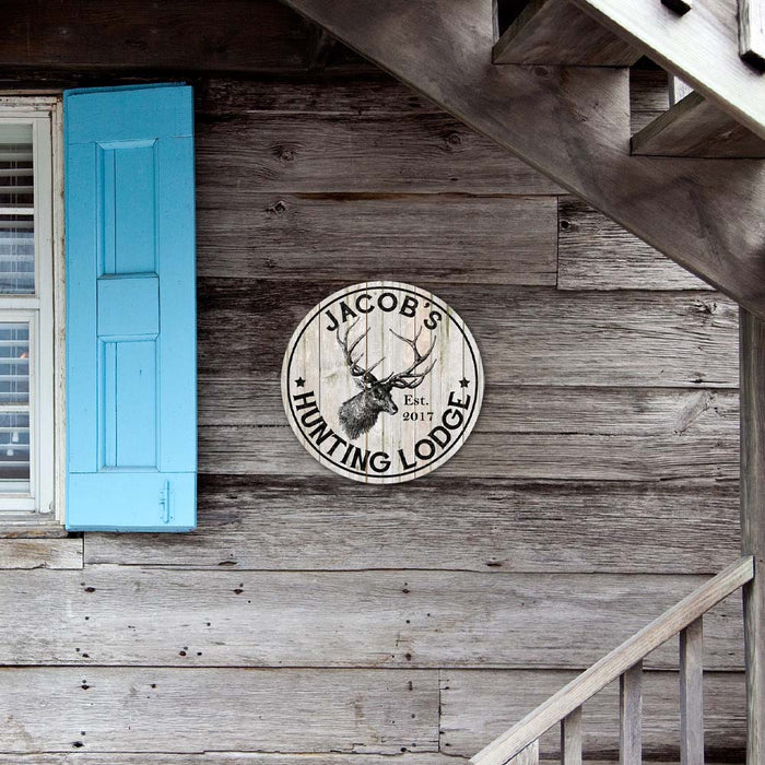 Your Name Personalized Hunting Lodge Rustic Style White Wood Sign Wall Décor Man Cave Gift B3-00140004001